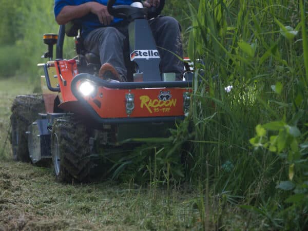 Stella Racoon 110 Municipal 4WD Ride-on Flail Mower - Image 2